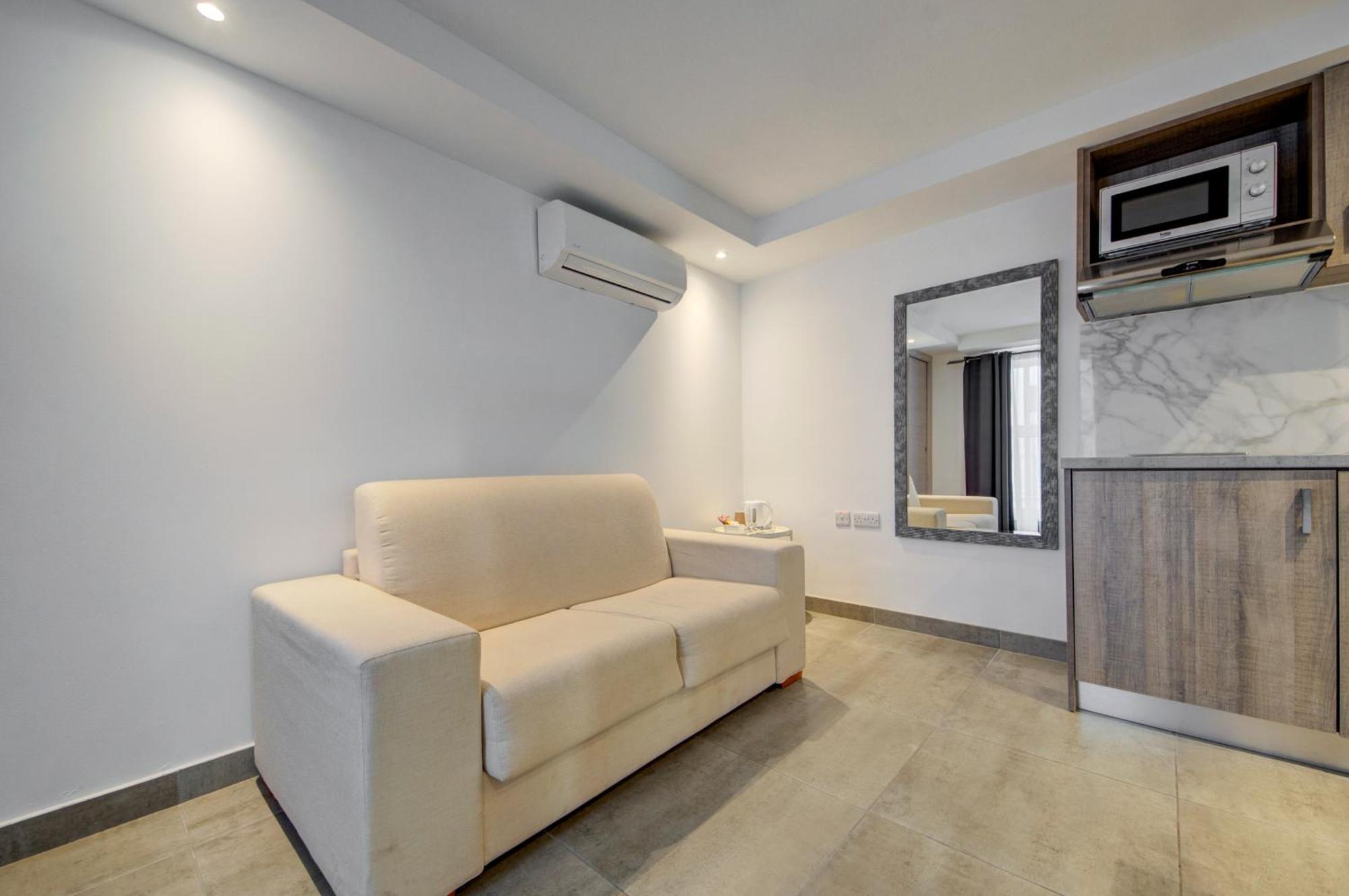 Caro Boutique Guest House San Ġwann Exterior foto